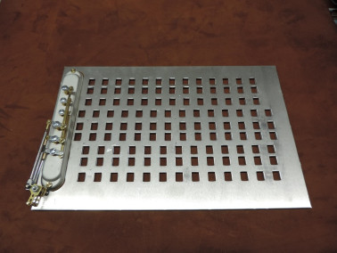 TABLE ALUMINUM PERFORATED CANTO IN 3A 3FILE 40 TASTI 9 LAM + BLOC