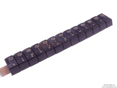 TASTINI REGISTRI SMUSSATI PLASTICA mm 18.2 X 38.8 X 13 LUCIDATI INCISI - KIT 13T 1B2N1A - MOD. 008 - NERI/ORO