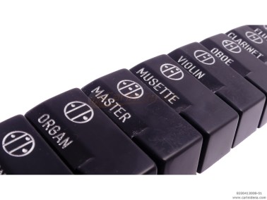 TASTINI REGISTRI SMUSSATI PLASTICA mm 18.2 X 38.8 X 13 LUCIDATI INCISI - KIT 13T 1B2N1A - MOD. 009 - NERI/ARGENTO