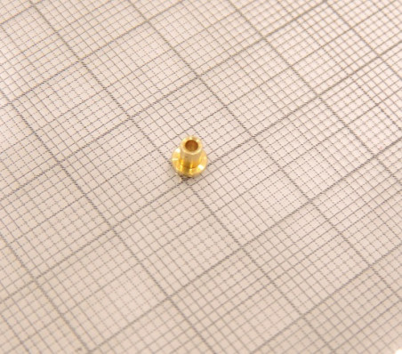 OCCHIELLI OTTONE TORNITI 2.5X3.5 (4-2.5)X(0.5-3) F1.5